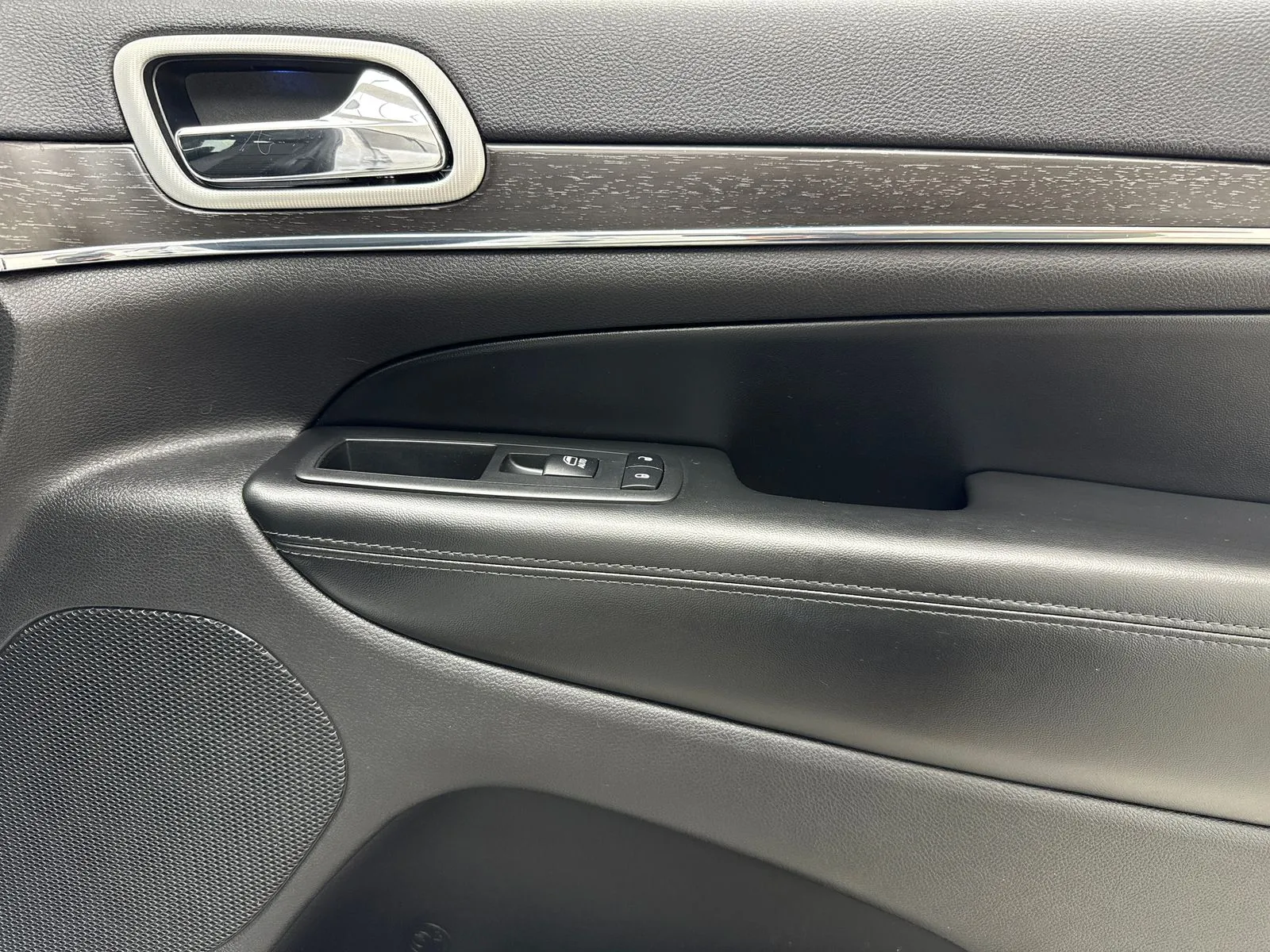2018 Jeep Grand Cherokee Limited Sterling Edition - Photo 43