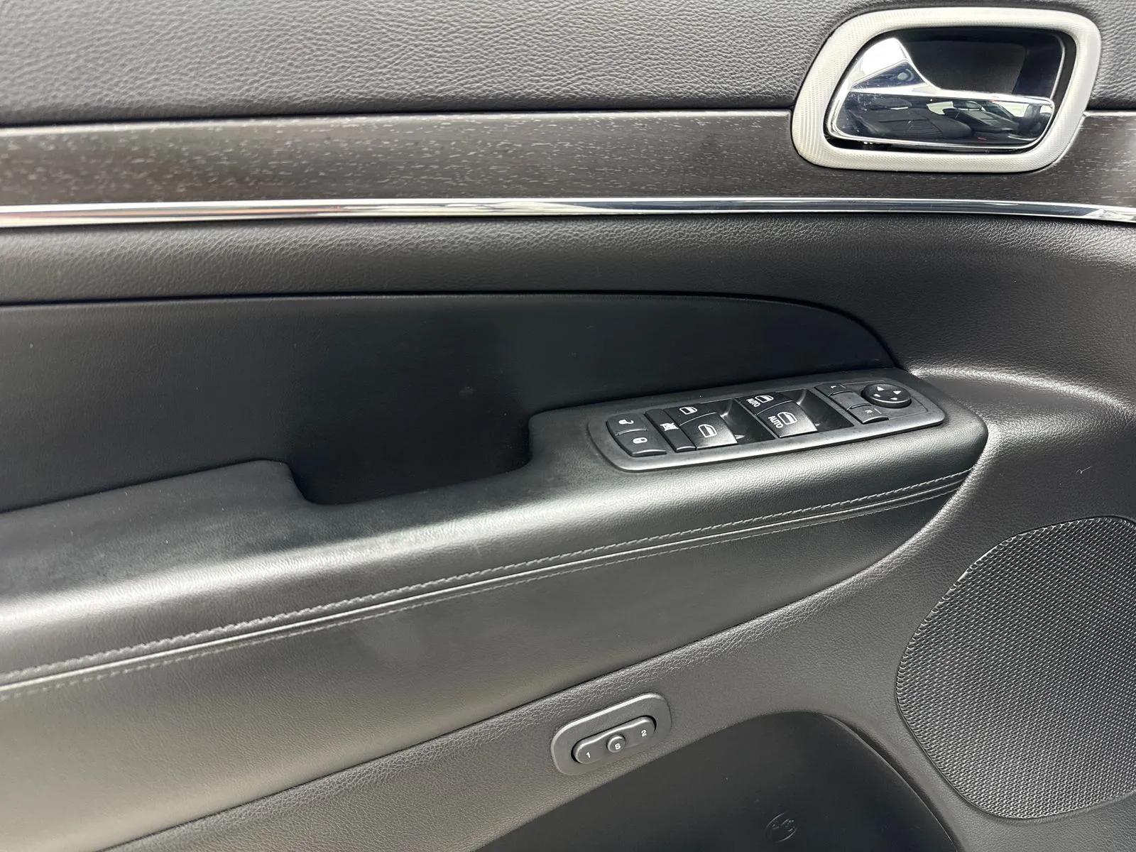 2018 Jeep Grand Cherokee Limited Sterling Edition - Photo 35