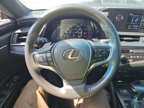 More photos of 2020 Lexus ES 350 at Gulliver Auto Group, TX