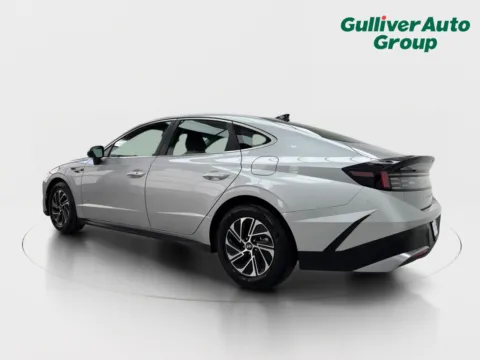 More photos of 2026 Hyundai Sonata Hybrid Blue at Gulliver Auto Group, TX
