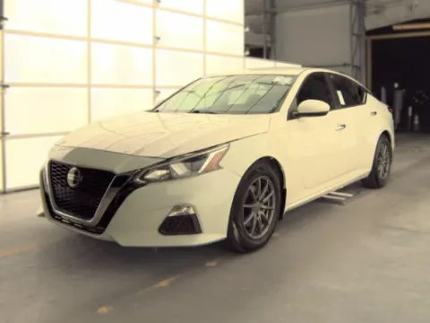 White 2020 Nissan Altima 2.5 S for sale in Plano, TX