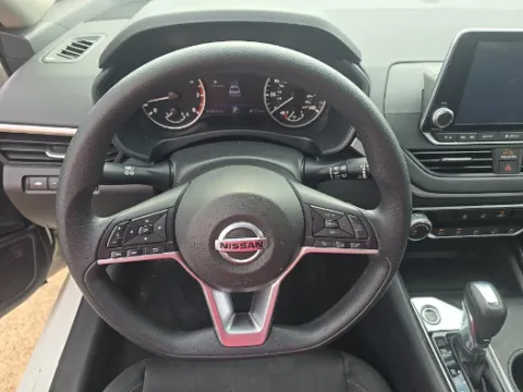 More photos of 2020 Nissan Altima 2.5 S at Gulliver Auto Group, TX