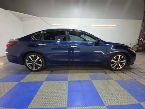 Another view of 2017 Nissan Altima 2.5 SR for sale in Plano, TX at Gulliver Auto Group