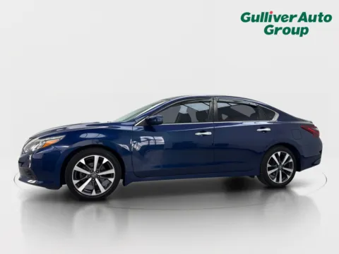 Photos of 2017 Nissan Altima 2.5 SR for sale in Plano, TX at Gulliver Auto Group