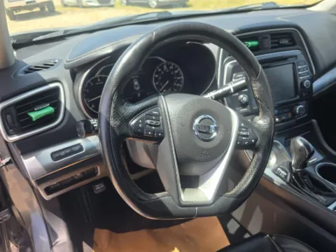 More photos of 2020 Nissan Maxima 3.5 SL at Gulliver Auto Group, TX