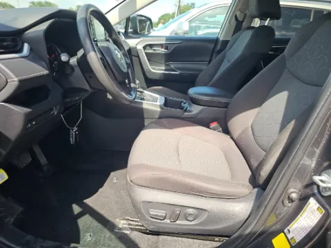 More photos of 2022 Toyota RAV4 XLE at Gulliver Auto Group, TX