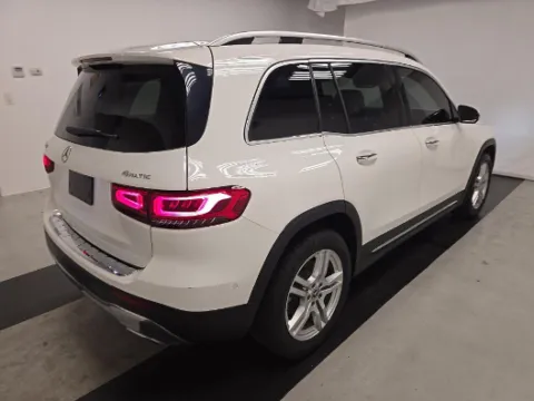 Photos of 2020 Mercedes-Benz GLB 250 for sale in Plano, TX at Gulliver Auto Group