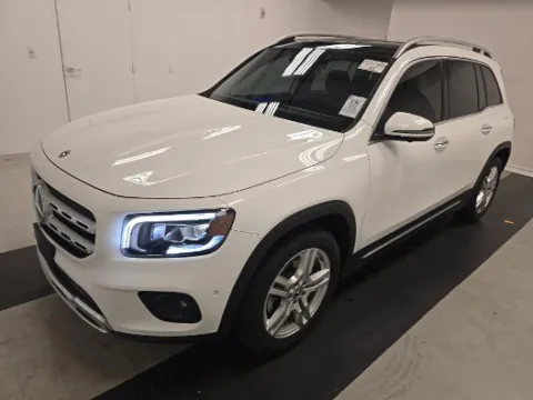Photos of 2020 Mercedes-Benz GLB 250 for sale in Plano, TX at Gulliver Auto Group