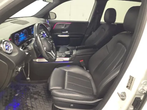 More photos of 2020 Mercedes-Benz GLB 250 at Gulliver Auto Group, TX