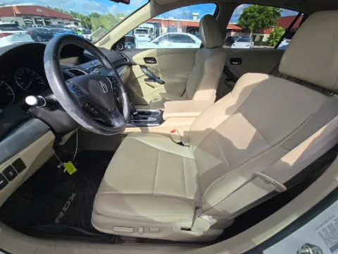 More photos of 2017 Acura RDX Technology & AcuraWatch Plus Packages at Gulliver Auto Group, TX