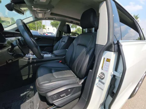 More photos of 2023 Audi Q8 55 Premium at Gulliver Auto Group, TX