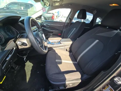 More photos of 2023 Hyundai Sonata SEL at Gulliver Auto Group, TX