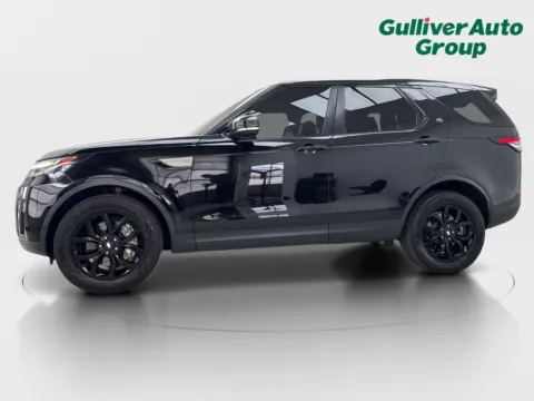 Photos of 2020 Land Rover Discovery SE for sale in Plano, TX at Gulliver Auto Group