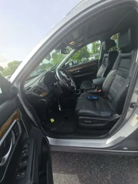 More photos of 2018 Honda CR-V Touring at Gulliver Auto Group, TX