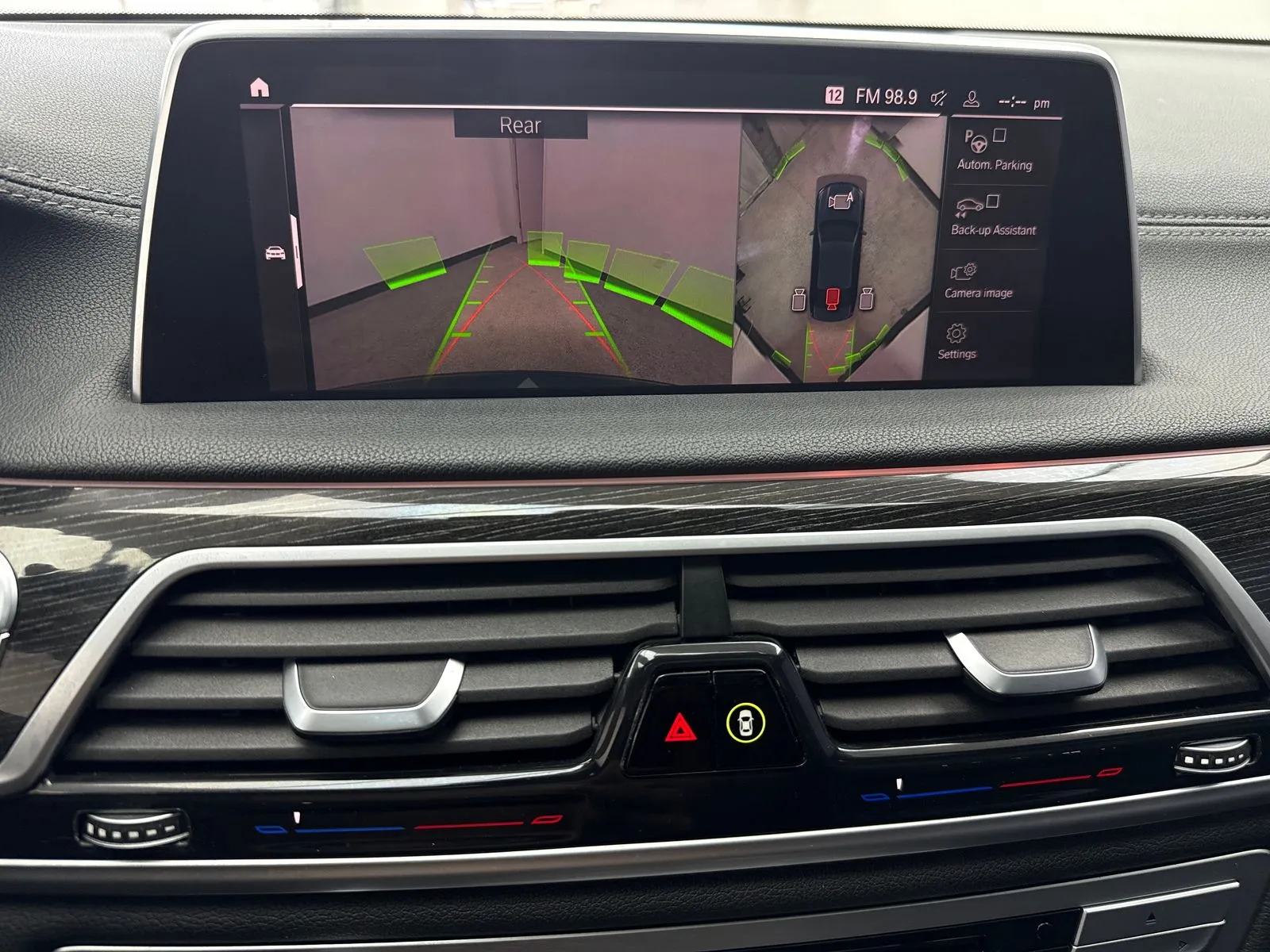 2020 BMW 7 Series 740i - Photo 28
