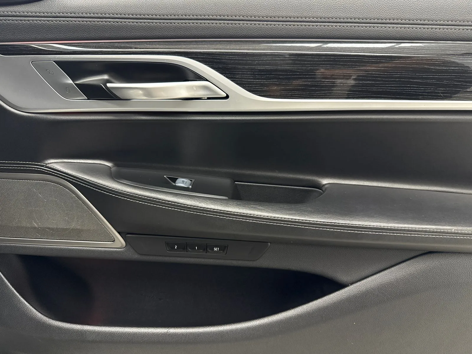 2020 BMW 7 Series 740i - Photo 43