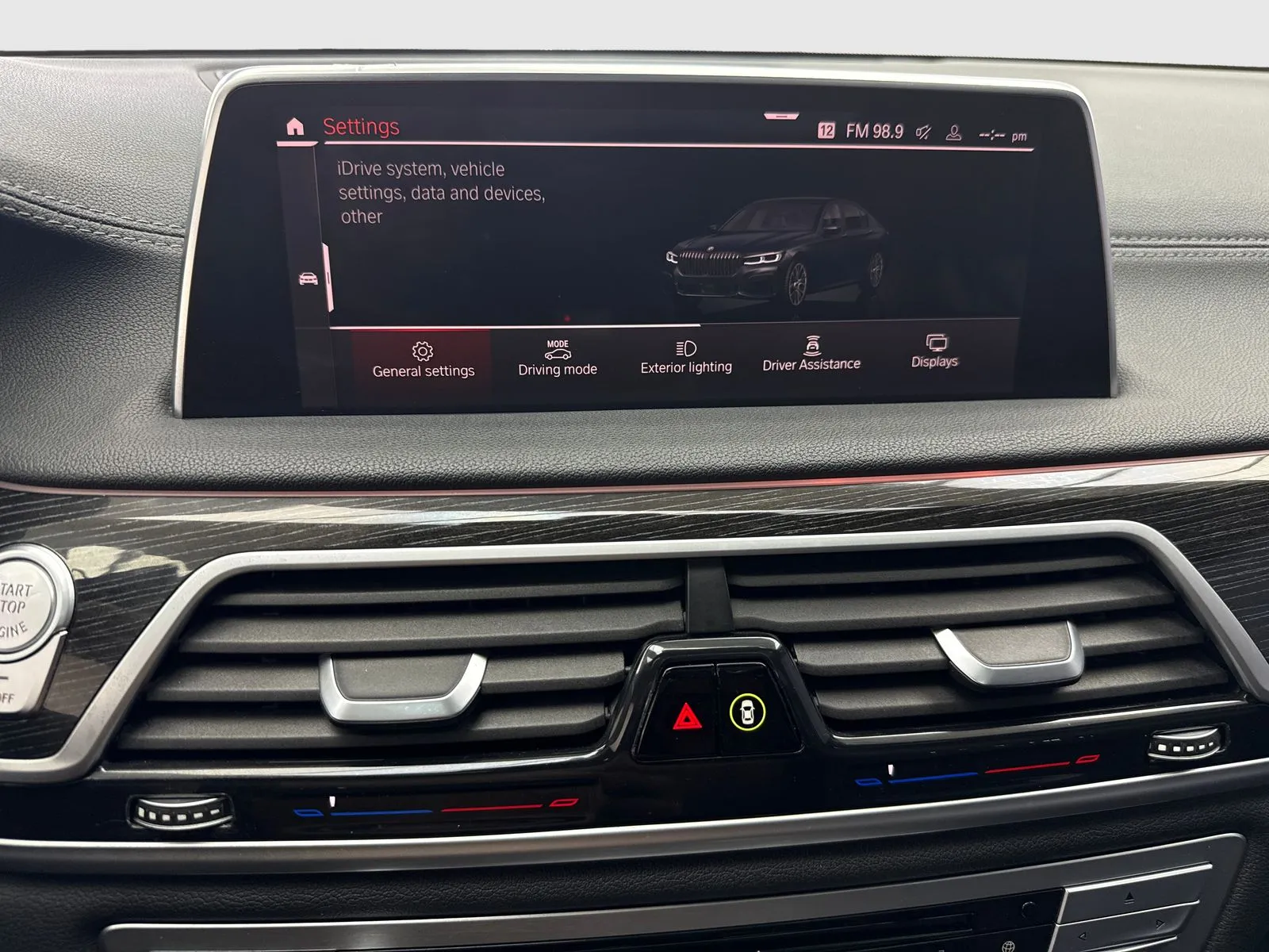 2020 BMW 7 Series 740i - Photo 27