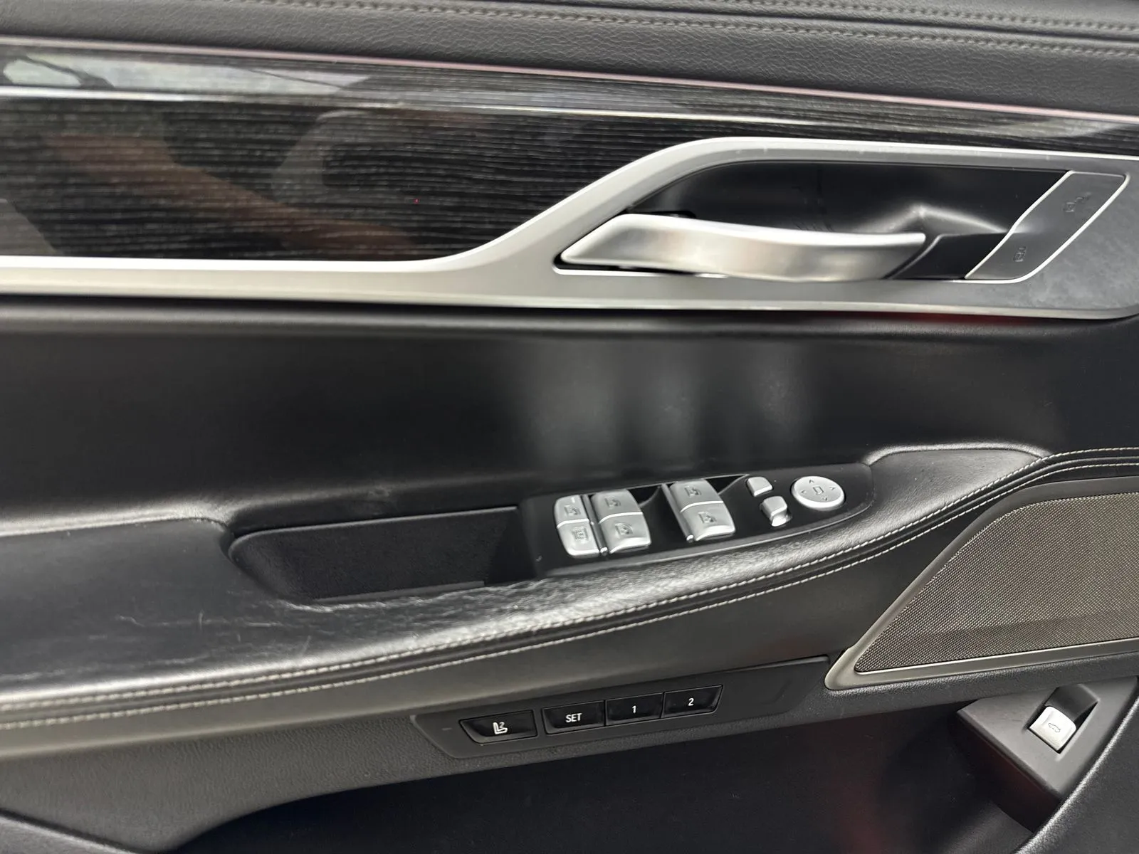 2020 BMW 7 Series 740i - Photo 35