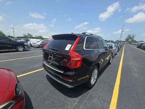 Photos of 2016 Volvo XC90 T6 Momentum for sale in Plano, TX at Gulliver Auto Group