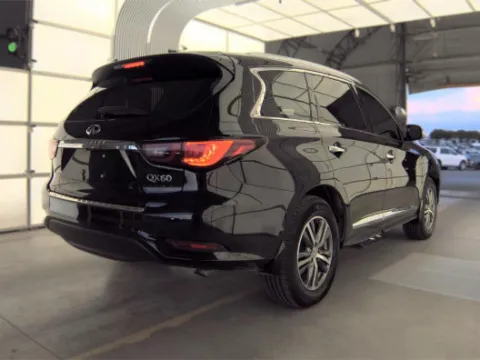 Photos of 2020 INFINITI QX60 LUXE for sale in Plano, TX at Gulliver Auto Group