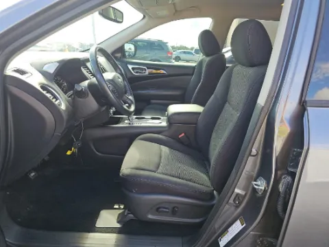 More photos of 2019 Nissan Pathfinder SV at Gulliver Auto Group, TX