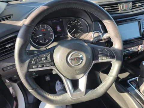 More photos of 2018 Nissan Rogue SV at Gulliver Auto Group, TX
