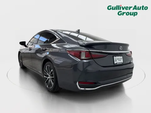 More photos of 2022 Lexus ES 300h at Gulliver Auto Group, TX