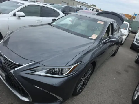 Gray 2022 Lexus ES 300h for sale in Plano, TX