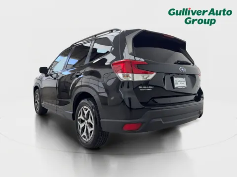 More photos of 2023 Subaru Forester Premium at Gulliver Auto Group, TX