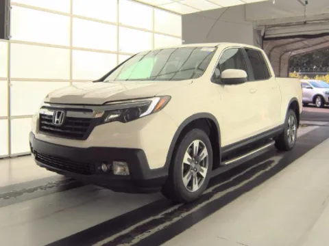 White 2019 Honda Ridgeline RTL-T for sale in Plano, TX