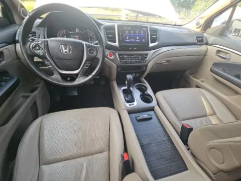 More photos of 2019 Honda Ridgeline RTL-T at Gulliver Auto Group, TX