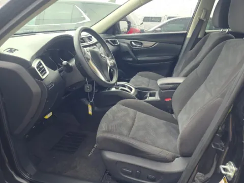 More photos of 2016 Nissan Rogue SV at Gulliver Auto Group, TX