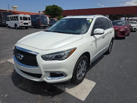 Photos of 2019 INFINITI QX60 LUXE for sale in Plano, TX at Gulliver Auto Group