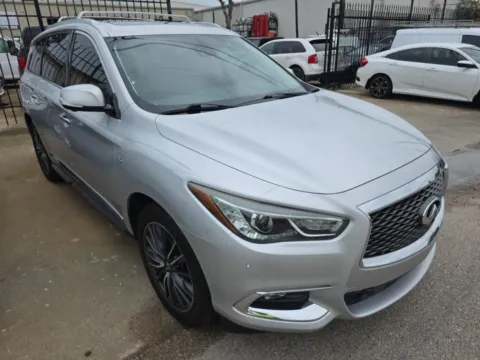 Another view of 2019 INFINITI QX60 LUXE for sale in Plano, TX at Gulliver Auto Group