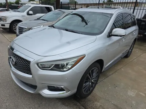 Silver 2019 INFINITI QX60 LUXE for sale in Plano, TX