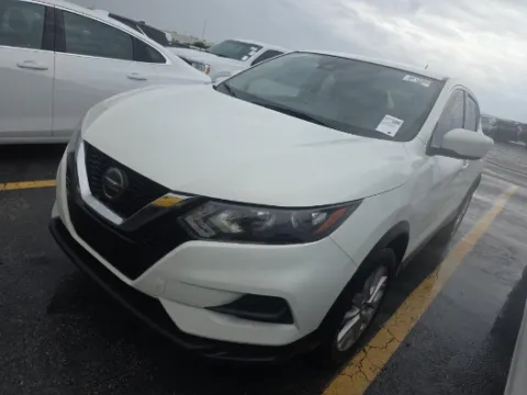 White 2020 Nissan Rogue Sport S for sale in Plano, TX