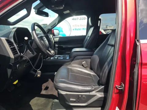 More photos of 2019 Ford Expedition XLT at Gulliver Auto Group, TX