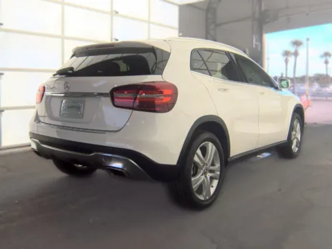 Photos of 2020 Mercedes-Benz GLA 250 for sale in Plano, TX at Gulliver Auto Group
