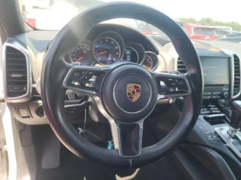 More photos of 2017 Porsche Cayenne Platinum Edition at Gulliver Auto Group, TX