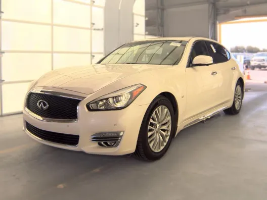 White 2016 INFINITI Q70L 3.7 for sale in Plano, TX