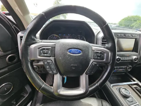 More photos of 2019 Ford Expedition Platinum at Gulliver Auto Group, TX
