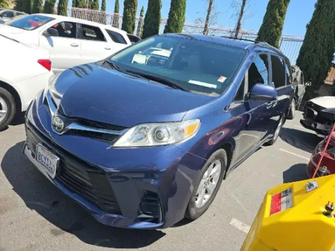 Photos of 2018 Toyota Sienna LE for sale in Plano, TX at Gulliver Auto Group