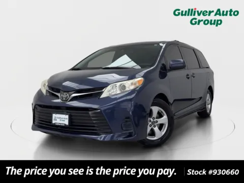 Gray 2018 Toyota Sienna LE for sale in Plano, TX