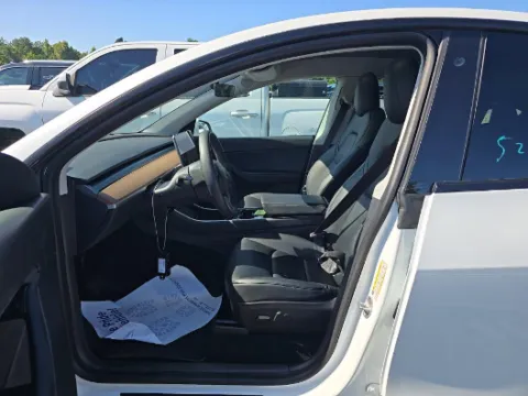 More photos of 2020 Tesla Model Y Long Range at Gulliver Auto Group, TX