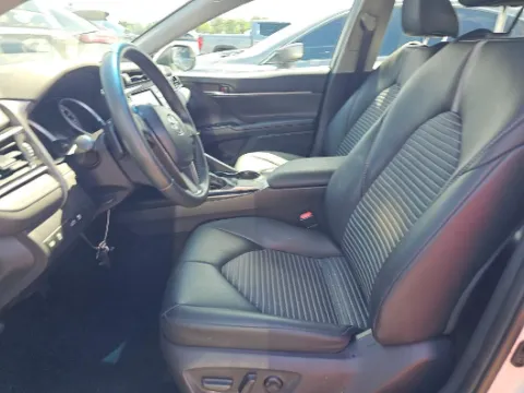 More photos of 2018 Toyota Camry SE at Gulliver Auto Group, TX