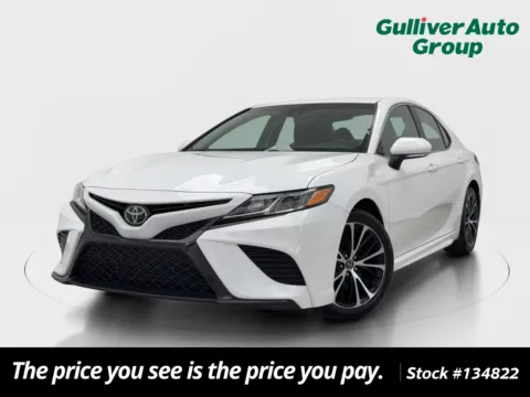 White 2018 Toyota Camry SE for sale in Plano, TX
