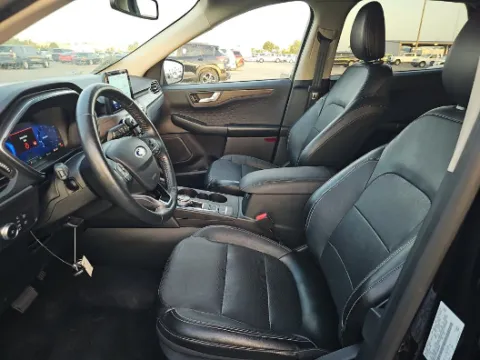 More photos of 2020 Ford Escape Titanium at Gulliver Auto Group, TX
