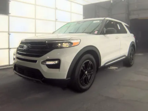 Photos of 2022 Ford Explorer XLT for sale in Plano, TX at Gulliver Auto Group