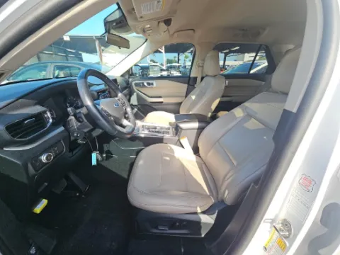 More photos of 2022 Ford Explorer XLT at Gulliver Auto Group, TX