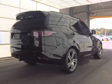 Another view of 2022 Land Rover Discovery HSE R-Dynamic for sale in Plano, TX at Gulliver Auto Group
